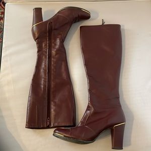 Vintage early 1970s / late 60s oxblood red knee high heeled boots (bbbb)